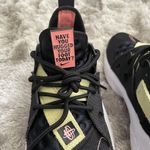 Nike Women’s Huarache Shoes Photo 2