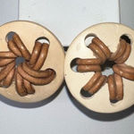 Vintage Leather Woven Plastic‎ Button Earrings Brown Photo 0