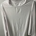 DICK'S Sporting Goods  Fitted Long Sleeve Photo 0