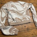 Hollister  Women's Soft Cropped Knit Sweater Brown & Cream‎ Swirl Pattern Size Sm Photo 5