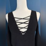 EXPRESS Lace Up V Neck Cold Shoulder Sweater Black Size XS Photo 4