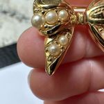 Joan Rivers Gold Tone Faux Pearl Bow Ribbon Brooch Pin Photo 6