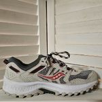 Saucony  Excursion TR11 Shoes in Gray and Red Photo 2