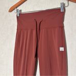 Vuori Women’s Daily Leggings Pull On 25” High Rise Drawstring in Burnt Sienne XS Photo 3