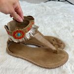 Manitobah Mukluks Wasaga Ankle Sandal Light Brown Red Tan Fringe, 8 Photo 1