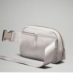 Lululemon NWT everywhere belt bag * studded / 1L / VPOR Photo 5