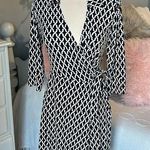 Laundry by Shelli Segal Laundry Shelly Segal Black White Wrap Dress Collared Belted Silky Womens XS Photo 0
