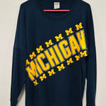 PINK - Victoria's Secret Victoria’s Secret pink U of M Navy Michigan Sweatshirt! Size medium Photo 0