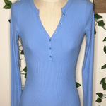 Aeropostale  Buttery Soft Seamless Long Sleeve Quarter Button Ribbed Henley Tee Photo 0