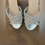 Benjamin Walk Amara Silver Strappy glitter kitten heels sandals size 8M Photo 2