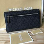 Michael Kors Wallet Photo 1