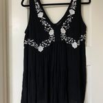 Francesca's Floral Embroidered Tank Photo 0
