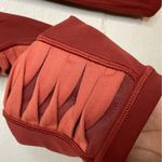 Athleta Salutation 7/8 Tight in Powervita Size S Photo 6