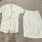 Amanda Smith Vintage  ivory business blazer & skirt set Photo 0