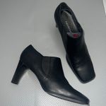 Apostrophe  9.5 Vintage Vibes Low Ankle Booties shoes Photo 1