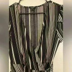 AUW  Women’s Y2K V-neck Wrap Around‎ Black and White Striped Blouse Size M Photo 4
