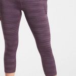 Athleta Women’s Salutation Stash Pocket Capri Crops Leggings Small Photo 1