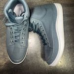 Allbirds  Women’s Pacer Mid-Top Calm Teal Sneakers Size 10 Photo 4