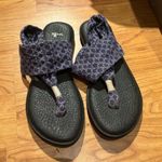 Sanuk Women’s  Blue and white stars pattern yoga sling sandals size 8 Photo 1