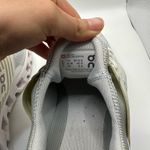 on cloud On Running Shoes Womens Size 10.5 Cloudswift Gray White Road CloudTec Speedboard Photo 8