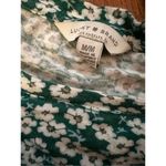 Lucky Brand Adorable women’s casual green white floral tee shirt sz M Photo 3
