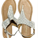 Dream Paris (Dream Pairs) Medinie Rhinestone Flat Sandals: Size 7(Wom) or Size 5.5(Men) Photo 0