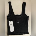 Alo Yoga  NWT Softsculpt Precision Tank Top in Black Size S Photo 5