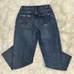 BDG Woman’s  Mom Frayed Hem Jeans Size 25 Photo 2