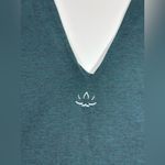 Beyond Yoga  Forest Green V-Neck Top 💚 Photo 4