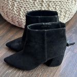 Pretty Little Thing  pointed Boots Photo 2