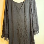 Doe & Rae Elegant Black Lace Sleeve Dress Photo 0