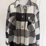 RDI Shacket - Black & White Plaid Size Medium Photo 2