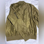 Jack & jones Evian nylon jacket women’s size L nwt olive color bomber? Green Size L Photo 1