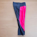 Athleta  COLORBLOCK SALUTATION CAPRI xs‎ Color: Summer Azalea/ Navy Photo 4