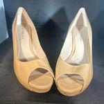 Via Spiga Peep Toe Heels Tan Patent Leather Pumps Shoes Size 9M‎ Photo 0