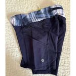 Lululemon  Run Shorty Short Zip Pocket Silicone Dots Luxtreme Shorts Size 4 Photo 3