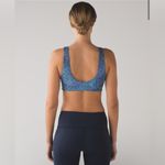 Lululemon Cadence Crusher Bra Strive Multi Color Blue / Black Photo 4