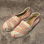 Toms TTOMS Alpargata Classic slip-on shoes striped coral and white Photo 2