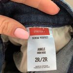 EXPRESS High Waisted Distressed Jeans Photo 3