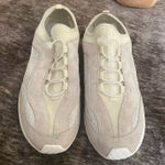 Rockport Walking Shoes Women’s Size 6.5 White Photo 0