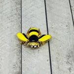 Enamel Bee Brooch Preowned Black Yellow‎ Gold Pin Costume Jewelry Queen *FLAW Yellow Photo 1