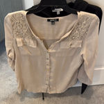 Women's Cream Lace Top Photo 0