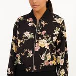 Forever 21 Black floral zip-up jacket whit pockets. Photo 0