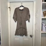 Willow & Root Elegant Brown Patterned V Photo 8