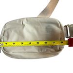 Lululemon  Everywhere Belt Bag Raw Linen Beige Neutral‎ Sporty Travel Gorpcore Photo 9
