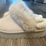 Glaze  Cream Plush Fur Slippers Photo 1