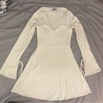 Oh Polly  Amryn Long Sleeve Sweetheart Neckline Mini Dress in Ivory, US 4 (Small) Photo 3