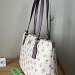 Coach  Gallery Tote Photo 2