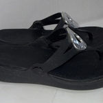 Crocs  Sanrah Wedge Thong Sandals BLACK With Silver Circle Flip Flops Women's 7 Photo 0