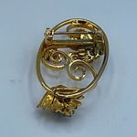 Vintage brooch with green cut crystal floral brooch Gold Photo 5